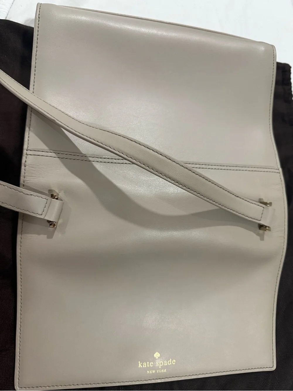 kate spade beige leather shoulder bag with gold-tone logo and dust bag